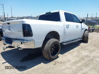 2017 Ram 1500 Big Horn z VIN 3C6RR7LTXHG608439, wystawiony jako IAAI lot #42239600 z przebiegiem 92 038 mil mil oraz . Historia ofert i sprzedaży dostępna na DreamBid. Obrazek 4.