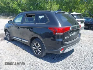 2020 Mitsubishi Outlander ES with VIN JA4AZ3A35LZ039956, listed as a IAAI auction lot 42570596 with 140,231 mi miles and . Bid and sale history available at DreamBid. Image 3.