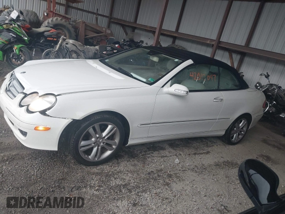 2007 Mercedes-Benz CLK 350 with VIN WDBTK56F07T082559, listed as a IAAI auction lot 42012047 with 76,513 mi miles and . Bid and sale history available at carsss.com. Image 14.