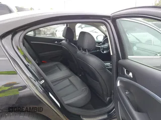 2023 Genesis G70 2.0T z VIN KMTG34TA9PU132552, wystawiony jako IAAI lot #42047048 z przebiegiem 39 111 mil mil oraz . Historia ofert i sprzedaży dostępna na DreamBid. Obrazek 8.