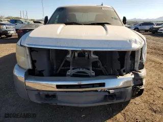2008 Chevrolet Silverado 2500HD Work Truck with VIN 1GCHC29K28E115109, listed as a Copart auction lot 43336925 with 266,669 mi miles and Salvage Title. Bid and sale history available at carsss.com. Image 5.