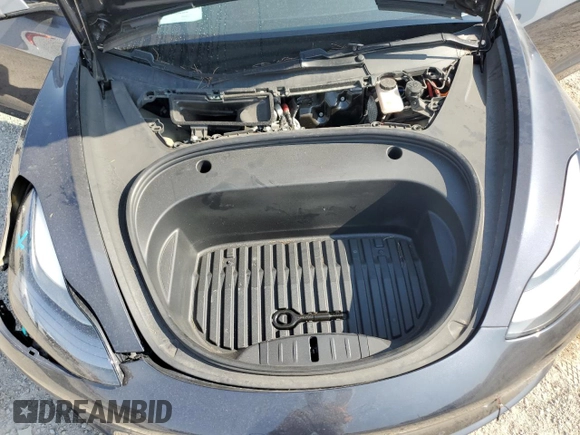 2021 Tesla Model 3 Long Range z VIN 5YJ3E1EB0MF005205, wystawiony jako Copart lot #63552954 z przebiegiem 24 691 mil mil oraz Szkoda całkowita • Salvage title. Historia ofert i sprzedaży dostępna na DreamBid. Obrazek 12.