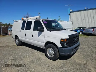 2010 Ford Econoline Cargo Commercial z VIN 1FTNE2EL4ADA10062, wystawiony jako Copart lot #52039955 z przebiegiem 61 795 mil mil oraz Tytuł czysty. Historia ofert i sprzedaży dostępna na DreamBid. Obrazek 1.