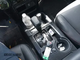 2019 Toyota 4Runner SR5 with VIN JTEBU5JR1K5725714, listed as a IAAI auction lot 42565292 with 43,826 mi miles and . Bid and sale history available at DreamBid. Image 11.