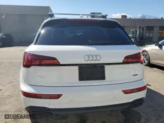 2025 Audi Q5 S line Premium with VIN WA1GAAFY0S2020331, listed as a Copart auction lot 45718875 with 7,314 mi miles and Clean Title. Bid and sale history available at carsss.com. Image 6.