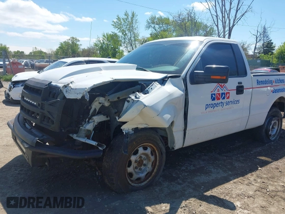 2013 Ford F-150 XL z VIN 1FTMF1CF7DFB08267, wystawiony jako IAAI lot #42229975 z przebiegiem 111 300 mil mil oraz . Historia ofert i sprzedaży dostępna na DreamBid. Obrazek 2.