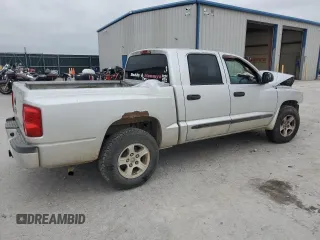 2007 Dodge Dakota SLT with VIN 1D7HW48N27S209754, listed as a Copart auction lot 81525424 with 217,221 mi miles and Salvage Title. Bid and sale history available at carsss.com. Image 3.