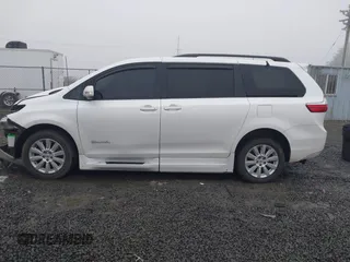 2016 Toyota Sienna XLE z VIN 5TDYK3DC6GS706142, wystawiony jako IAAI lot #41037224 z przebiegiem 162 364 mil mil oraz . Historia ofert i sprzedaży dostępna na DreamBid. Obrazek 14.