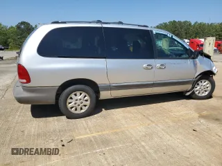 2000 Dodge Caravan SE z VIN 1B4GP44G7YB734074, wystawiony jako Copart lot #52830095 z przebiegiem Nie podano mil oraz Szkoda całkowita • Salvage title. Historia ofert i sprzedaży dostępna na DreamBid. Obrazek 3.