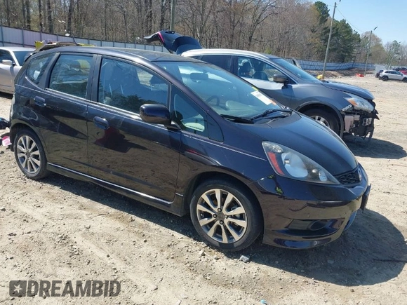 2013 Honda Fit Sport with VIN JHMGE8H59DC001939, listed as a IAAI auction lot 41885102 with 113,639 mi miles. Bid and sale history available at carsss.com. Image 1.