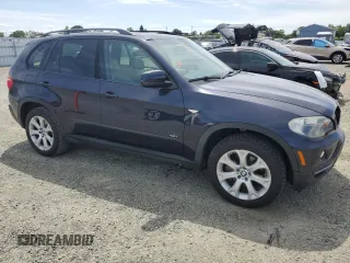 2007 BMW X5 4.8i z VIN 4USFE83537LY64075, wystawiony jako Copart lot #56922745 z przebiegiem 121 828 mil mil oraz Czysty tytuł • Clean title. Historia ofert i sprzedaży dostępna na DreamBid. Obrazek 4.