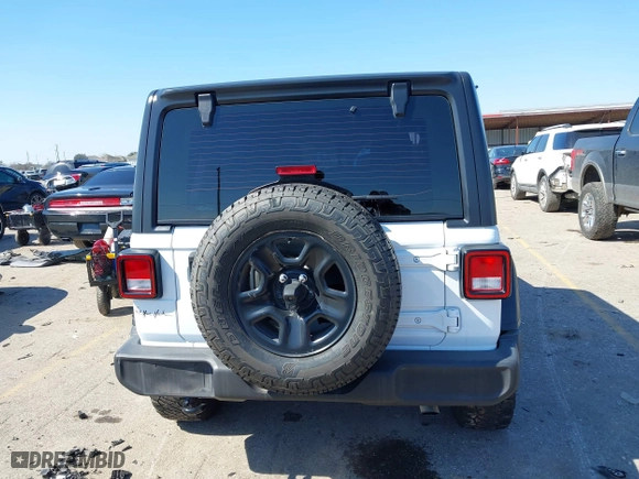 2018 Jeep Wrangler Unlimited Sport S with VIN 1C4HJXDG0JW140869, listed as a IAAI auction lot 41623256 with 112,197 mi miles. Bid and sale history available at carsss.com. Image 17.