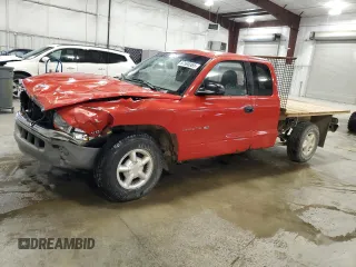 2000 Dodge Dakota Sport z VIN 1B7GL22N5YS674686, wystawiony jako Copart lot #57595365 z przebiegiem 109 685 mil mil oraz Szkody całkowita. Historia ofert i sprzedaży dostępna na DreamBid. Obrazek 1.