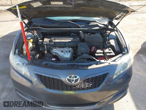 2008 Toyota Camry LE z VIN 4T1BE46K08U196337, wystawiony jako IAAI lot #41577012 z przebiegiem 172 634 mil mil oraz . Historia ofert i sprzedaży dostępna na DreamBid. Obrazek 10.