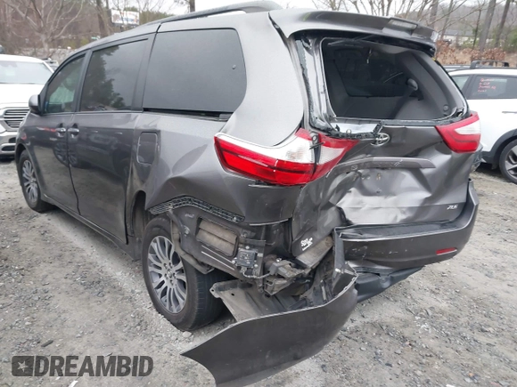 2019 Toyota Sienna XLE Auto Access Seat with VIN 5TDYZ3DC8KS982777, listed as a IAAI auction lot 41519696 with 109,708 mi miles. Bid and sale history available at carsss.com. Image 3.