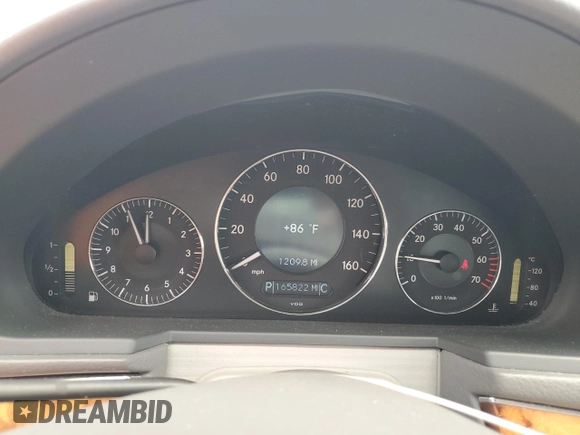 2005 Mercedes-Benz E 320 with VIN WDBUF82J85X179437, listed as a Copart auction lot 53839305 with 165,822 mi miles and Salvage Title. Bid and sale history available at DreamBid. Image 9.