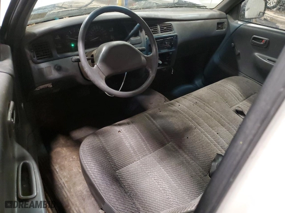 1993 Toyota T100 DX with VIN JT4VD10A0P0013396, listed as a Copart auction lot 43002405 with 137,000 mi miles and Salvage Title. Bid and sale history available at carsss.com. Image 8.