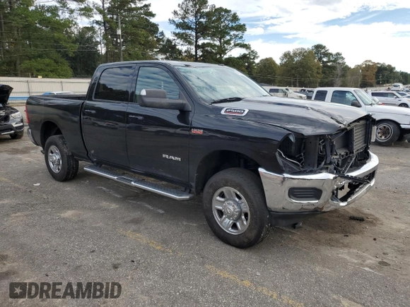 2022 Ram 2500 Big Horn with VIN 3C6UR5DJXNG104142, listed as a Copart auction lot 84135924 with 72,289 mi miles and Salvage Title. Bid and sale history available at carsss.com. Image 4.