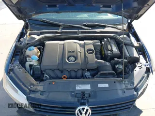 2013 Volkswagen Jetta SE with VIN 3VWDP7AJ5DM293584, listed as a IAAI auction lot 42112747 with 139,251 mi miles and . Bid and sale history available at DreamBid. Image 10.