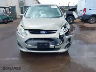 2015 Ford C-Max Hybrid SE with VIN 1FADP5AU5FL120692, listed as a IAAI auction lot 41590616 with 102,381 mi miles. Bid and sale history available at carsss.com. Image 12.