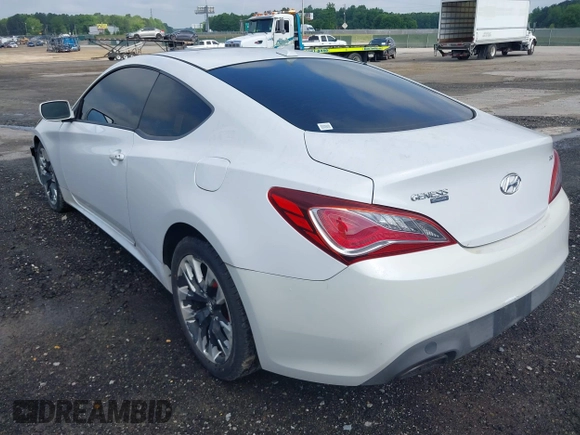 2013 Hyundai Genesis Coupe Premium z VIN KMHHT6KD4DU097582, wystawiony jako IAAI lot #42276696 z przebiegiem 114 934 mil mil oraz . Historia ofert i sprzedaży dostępna na DreamBid. Obrazek 3.