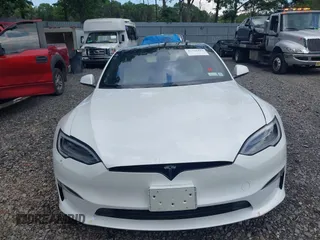 2021 Tesla Model S Plaid z VIN 5YJSA1E62MF452838, wystawiony jako IAAI lot #42726183 z przebiegiem 21 725 mil mil oraz . Historia ofert i sprzedaży dostępna na DreamBid. Obrazek 12.