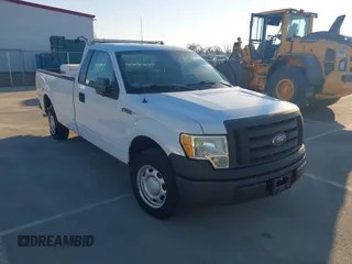 2010 Ford F-150 XL with VIN 1FTMF1C81AKE77467, listed as a IAAI auction lot 41396137 with 115,515 mi miles. Bid and sale history available at carsss.com. Image 1.
