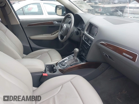 2012 Audi Q5 3.2L Premium Plus with VIN WA1DKAFPXCA080146, listed as a IAAI auction lot 41884166 with 231,000 mi miles. Bid and sale history available at carsss.com. Image 5.