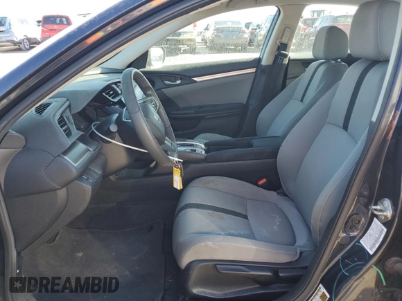 2017 Honda Civic LX z VIN 19XFC2F52HE054287, wystawiony jako Copart lot #46635745 z przebiegiem 67 424 mil mil oraz Nie do naprawy • Non repairable. Historia ofert i sprzedaży dostępna na DreamBid. Obrazek 7.