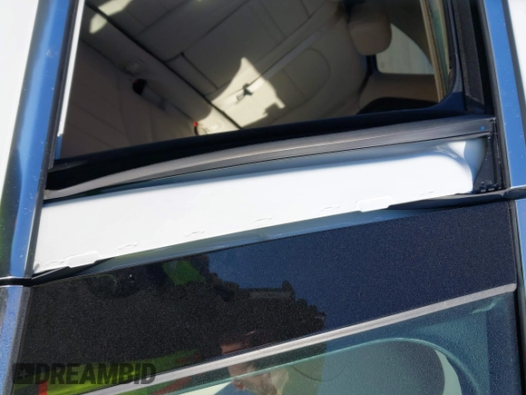 2021 Mercedes-Benz GLC 300 z VIN W1N0G8EB2MV272040, wystawiony jako IAAI lot #41956317 z przebiegiem 42 855 mil mil oraz . Historia ofert i sprzedaży dostępna na DreamBid. Obrazek 22.