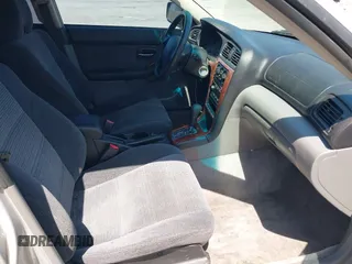 2004 Subaru Legacy Outback z VIN 4S3BH675147643413, wystawiony jako IAAI lot #42355785 z przebiegiem 211 475 mil mil oraz . Historia ofert i sprzedaży dostępna na DreamBid. Obrazek 5.