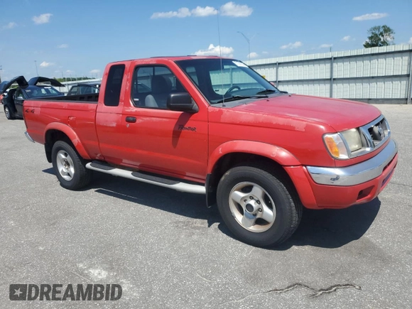 2000 Nissan Frontier XE z VIN 1N6ED26Y7YC392971, wystawiony jako Copart lot #61301035 z przebiegiem 182 149 mil mil oraz Czysty tytuł • Clean title. Historia ofert i sprzedaży dostępna na DreamBid. Obrazek 4.