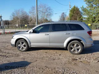 2016 Dodge Journey Crossroad Plus z VIN 3C4PDCGB3GT194838, wystawiony jako IAAI lot #41156024 z przebiegiem 146 161 mil mil oraz . Historia ofert i sprzedaży dostępna na DreamBid. Obrazek 14.