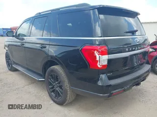 2022 Ford Expedition XLT with VIN 1FMJU1HT1NEA48772, listed as a IAAI auction lot 42442514 with 33,585 mi miles and . Bid and sale history available at DreamBid. Image 3.