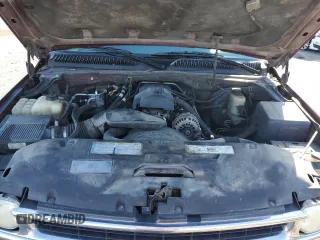 2000 Chevrolet Suburban LT with VIN 3GNFK16T4YG147769, listed as a Copart auction lot 49355295 with 267,164 mi miles and Clean Title. Bid and sale history available at carsss.com. Image 12.