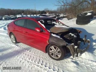 2020 Hyundai Elantra Value Edition with VIN 5NPD84LF9LH552475, listed as a IAAI auction lot 39692599 with 1 mi miles. Bid and sale history available at carsss.com. Image 1.