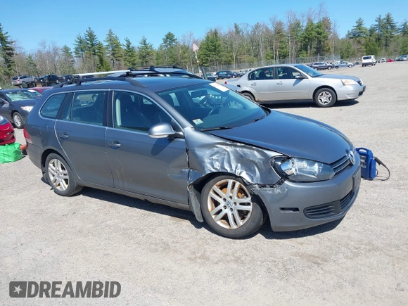 2010 Volkswagen Jetta SportWagen TDI with VIN 3VWTL7AJ7AM704602, listed as a IAAI auction lot 42119650 with 185,761 mi miles. Bid and sale history available at carsss.com. Image 1.