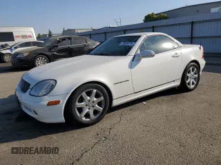 2002 Mercedes-Benz SLK-Class 2.3L Kompressor with VIN WDBKK49F62F257017, listed as a Copart auction lot 73859374 with 125,733 mi miles and Salvage Title. Bid and sale history available at carsss.com. Image 1.