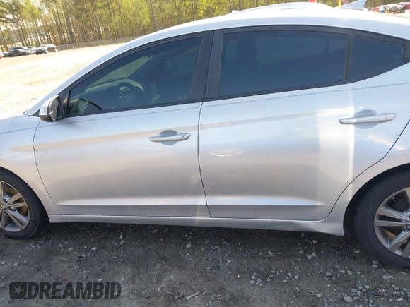 2017 Hyundai Elantra Limited z VIN 5NPD84LF6HH062986, wystawiony jako IAAI lot #41913822 z przebiegiem 163 618 mil mil oraz . Historia ofert i sprzedaży dostępna na DreamBid. Obrazek 14.