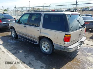 1997 Ford Explorer XL z VIN 1FMDU34E8VZC05433, wystawiony jako IAAI lot #42149185 z przebiegiem 385 208 mil mil oraz . Historia ofert i sprzedaży dostępna na DreamBid. Obrazek 3.