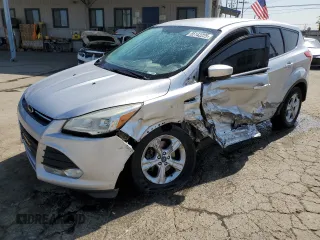 2016 Ford Escape SE z VIN 1FMCU9G93GUC45304, wystawiony jako Copart lot #55142225 z przebiegiem 164 338 mil mil oraz Szkoda całkowita • Salvage title. Historia ofert i sprzedaży dostępna na DreamBid. Obrazek 1.