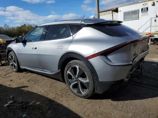 2022 Kia EV6 GT-Line with VIN KNDC3DLC2N5027633, listed as a Copart auction lot 76138314 with 64,558 mi miles and Salvage Title. Bid and sale history available at carsss.com. Image 2.