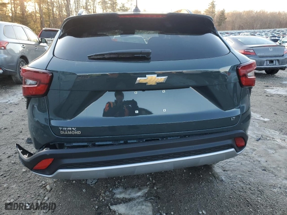 2025 Chevrolet Trax LT with VIN KL77LHEP7SC134691, listed as a Copart auction lot 43384165 with 127 mi miles and Salvage Title. Bid and sale history available at carsss.com. Image 6.