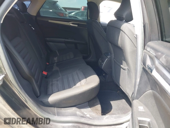 2018 Ford Fusion SE with VIN 3FA6P0HD8JR277127, listed as a IAAI auction lot 42040109 with 118,795 mi miles. Bid and sale history available at carsss.com. Image 8.