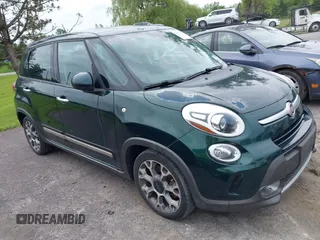 2014 FIAT 500L Trekking z VIN ZFBCFADH4EZ007007, wystawiony jako IAAI lot #42505476 z przebiegiem 119 169 mil mil oraz . Historia ofert i sprzedaży dostępna na DreamBid. Obrazek 1.