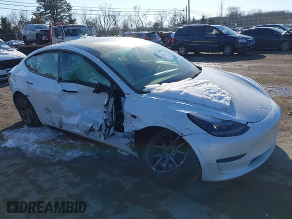 2023 Tesla Model 3 z VIN 5YJ3E1EA4PF505850, wystawiony jako IAAI lot #41310597 z przebiegiem 70 211 mil mil oraz . Historia ofert i sprzedaży dostępna na DreamBid. Obrazek 1.