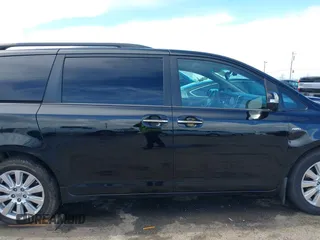 2017 Toyota Sienna XLE with VIN 5TDDZ3DC8HS186246, listed as a IAAI auction lot 41818631 with 182,583 mi miles and . Bid and sale history available at DreamBid. Image 14.