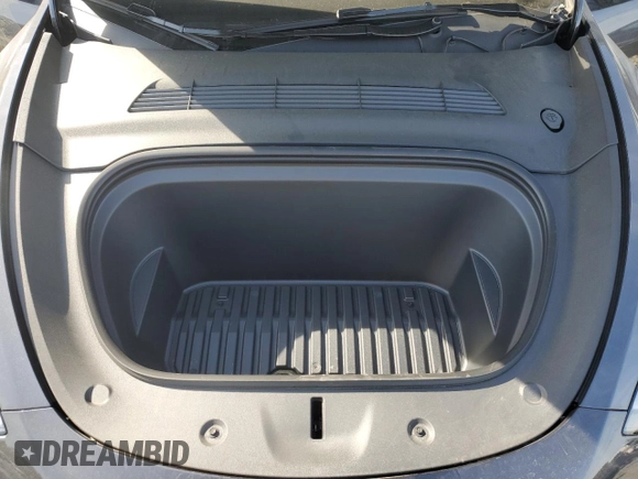2024 Tesla Model Y Long Range with VIN 7SAYGDEE7RA307013, listed as a Copart auction lot 54767595 with 12,953 mi miles and Salvage Title. Bid and sale history available at DreamBid. Image 12.