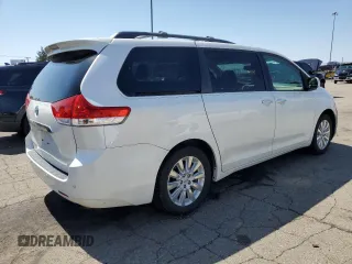 2012 Toyota Sienna XLE with VIN 5TDDK3DC6CS045186, listed as a Copart auction lot 51978615 with 192,105 mi miles and Clean Title. Bid and sale history available at carsss.com. Image 3.