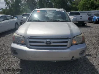 2005 Toyota Highlander with VIN JTEDP21A650068273, listed as a Copart auction lot 51506985 with 196,026 mi miles and Non Repairable. Bid and sale history available at carsss.com. Image 5.